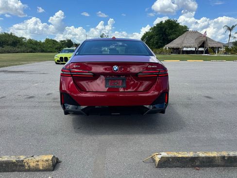 Certified 2024 BMW 540i xDrive w/ Premium Package AWD/4WD image 5