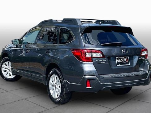 Used 2018 Subaru Outback 2.5i Premium AWD/4WD image 12