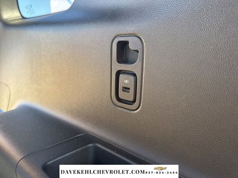 Used 2023 Chevrolet Traverse Premier AWD/4WD image 40