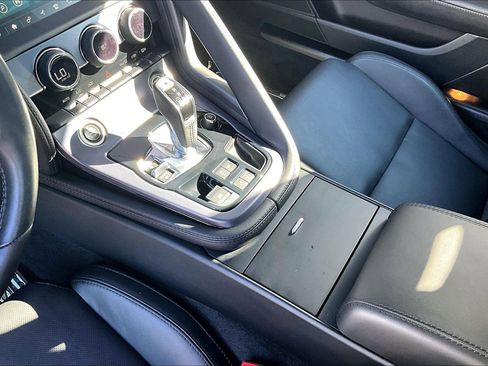 Used 2022 Jaguar F-TYPE Coupe image 17