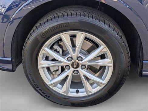 Certified 2025 Audi Q3 2.0T Premium image 21