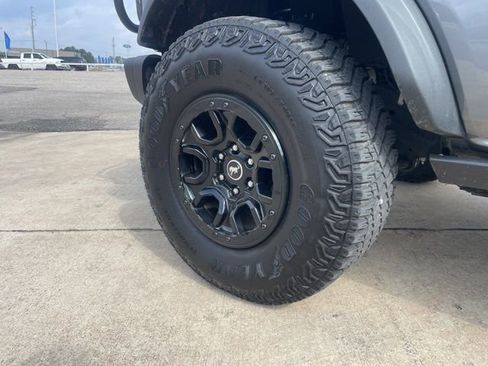 Used 2024 Ford Bronco Black Diamond image 4