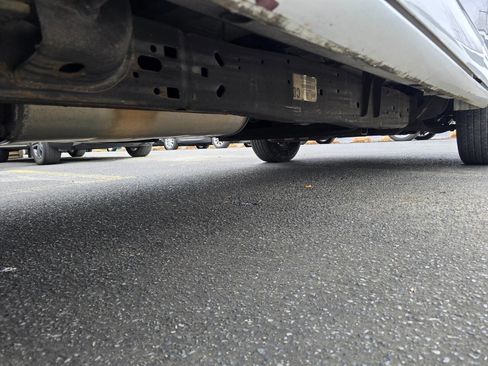 Used 2015 Chevrolet Express 2500 image 21