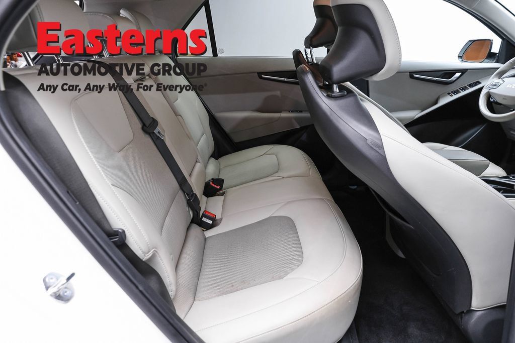 Used 2023 Kia Niro Wind w/ Wind Preserve Package FWD image 23