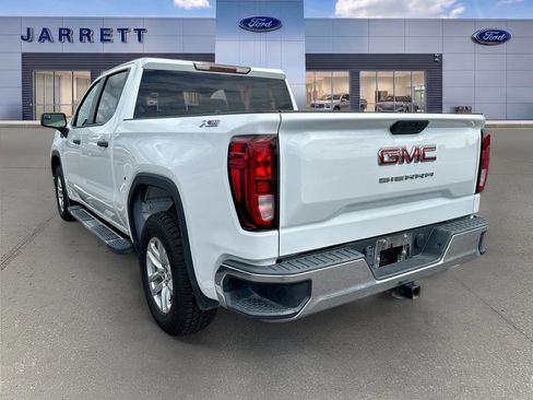 Used 2020 GMC Sierra 1500 4x4 Crew Cab w/ Sierra Value Package image 3