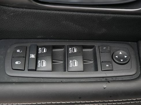 New 2026 Chrysler Voyager LX image 13