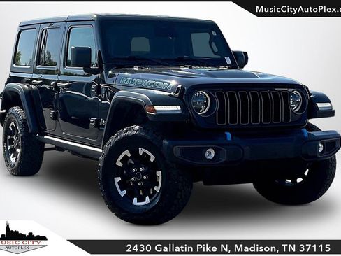 Used 2025 Jeep Wrangler Unlimited Rubicon 4xe w/ Convenience Group AWD/4WD image 1