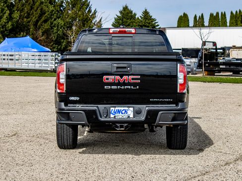 Used 2022 GMC Canyon Denali w/ Denali Black Edition Package AWD/4WD image 3