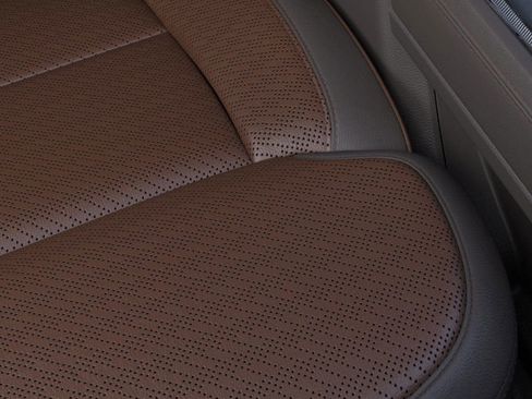 New 2026 Ford F350 King Ranch w/ FX4 Off-Road Package image 16