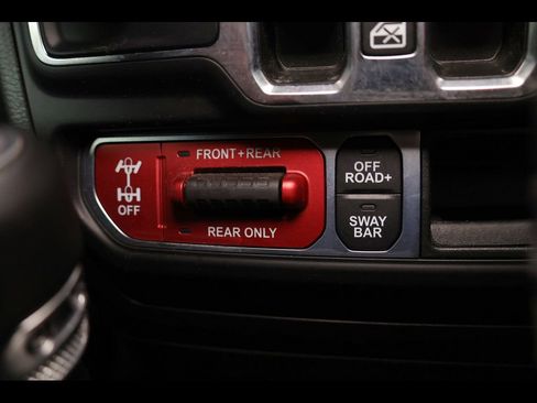 Used 2022 Jeep Wrangler Unlimited Rubicon w/ LED Lighting Group AWD/4WD image 14