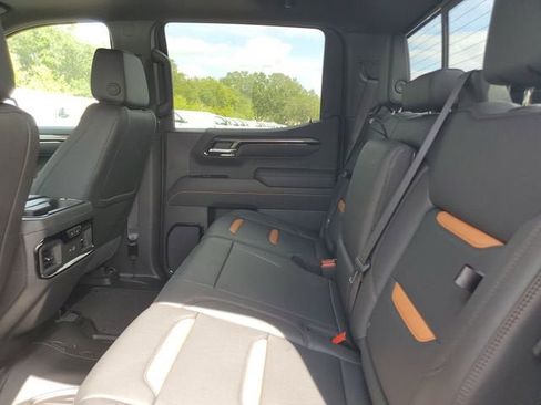 New 2026 GMC Sierra 1500 AT4 w/ Technology Package AWD/4WD image 12