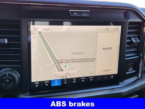 New 2026 Ford F250 Lariat w/ Black Appearance Package image 17