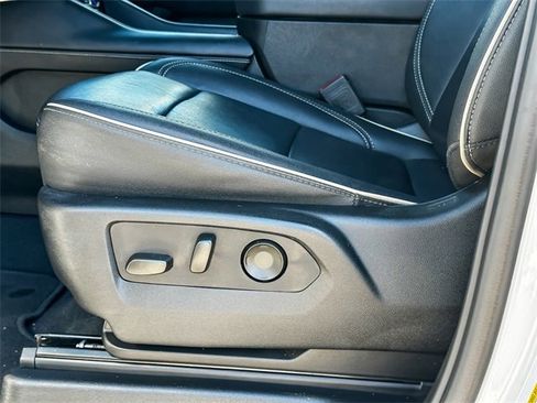 Used 2024 Chevrolet Tahoe Premier image 13