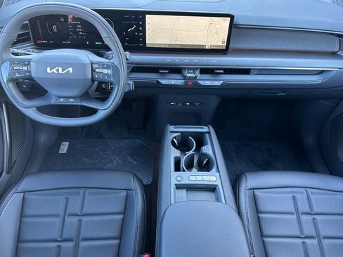 New 2026 Kia EV9 Land image 13