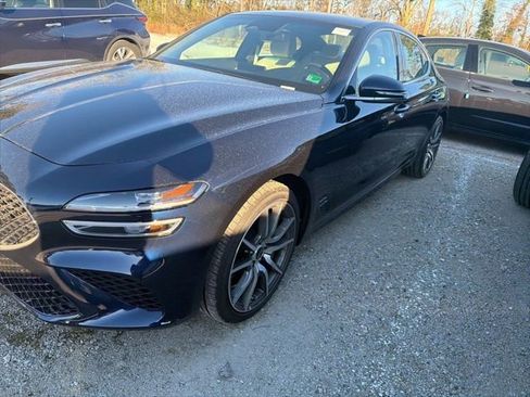 Used 2026 Genesis G70 2.5T image 7