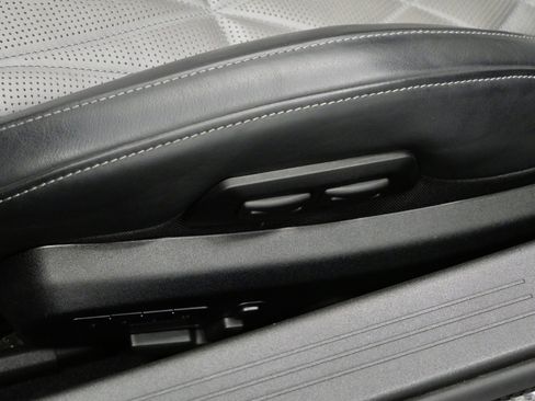 Used 2020 Mercedes-Benz AMG GT R image 28