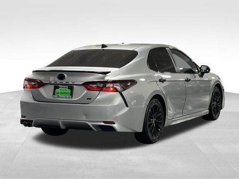 Used 2022 Toyota Camry SE image 5