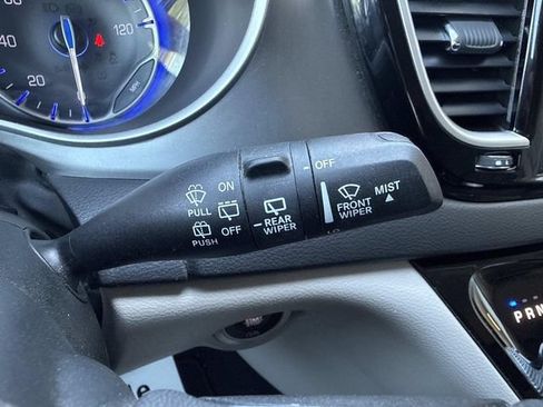 Used 2022 Chrysler Pacifica Touring-L FWD image 71