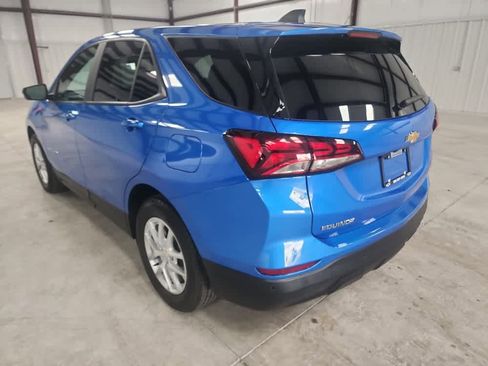 Used 2024 Chevrolet Equinox LS w/ LS Convenience Package FWD image 3