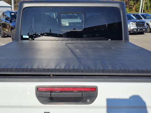 Used 2020 Jeep Gladiator Sport w/ Quick Order Package 24S image 12