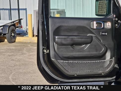 Used 2022 Jeep Gladiator Sport AWD/4WD image 14