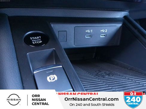 Certified 2025 Nissan Kicks SR w/ Illumination Package image 14