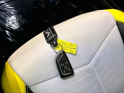 Used 2022 Chevrolet Corvette Stingray Premium Cpe RWD image 13