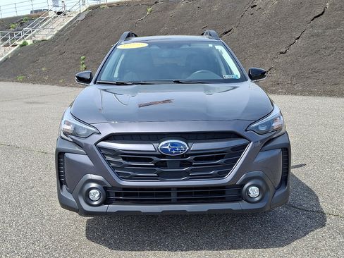 Certified 2025 Subaru Outback Premium image 2