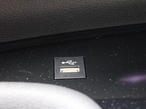 Used 2025 Toyota Sienna Platinum image 40