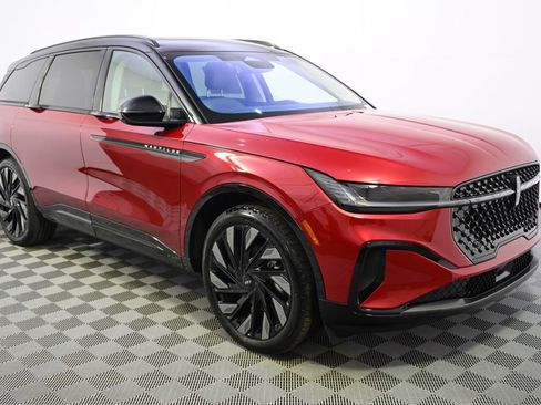 New 2026 Lincoln Nautilus Reserve image 8