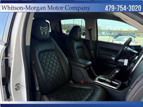 Used 2022 Chevrolet Colorado LT w/ LT Convenience Package image 14