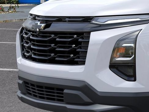 New 2026 Chevrolet Equinox LT w/ Midnight Edition FWD image 13