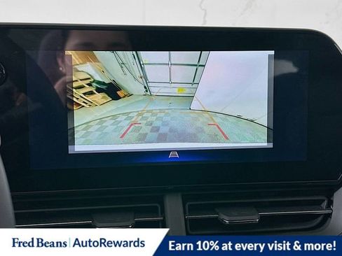 New 2026 Chevrolet Trax LT w/ Sunroof Package FWD image 11