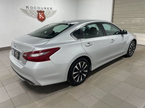 Used 2018 Nissan Altima 2.5 SL FWD image 6