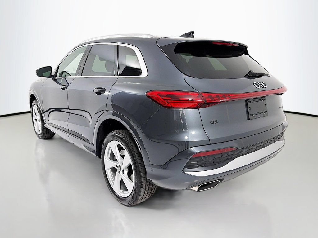 Used 2025 Audi Q5 Premium Plus w/ Premium Plus AWD/4WD image 5