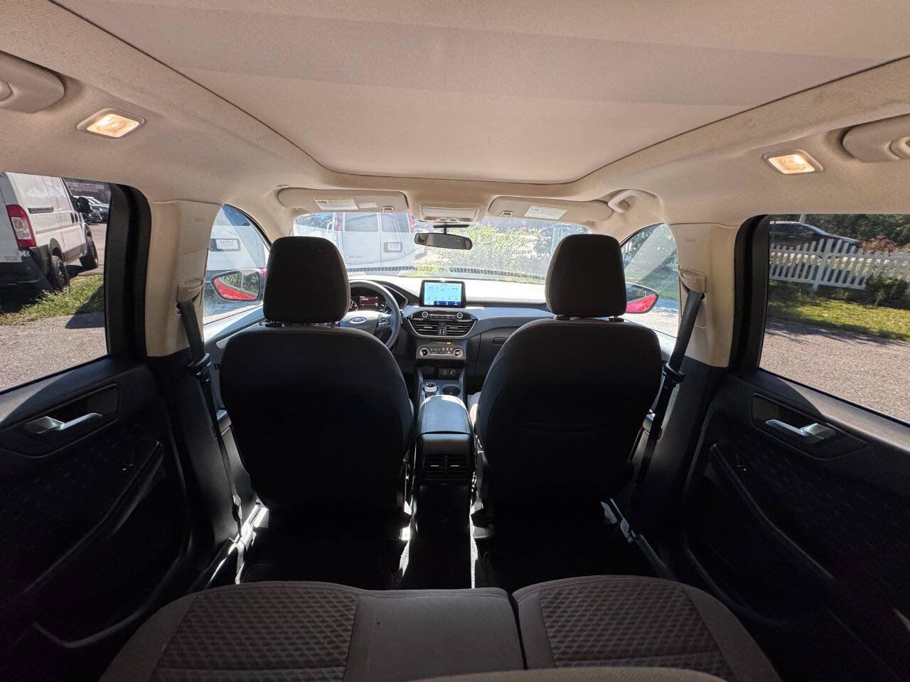 Used 2020 Ford Escape SE FWD image 41