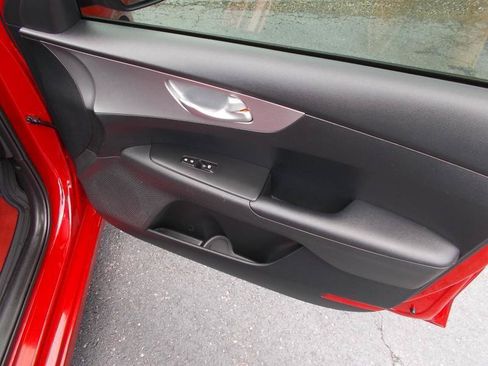 Used 2023 Kia Forte LXS w/ LXS Technology Package FWD image 22