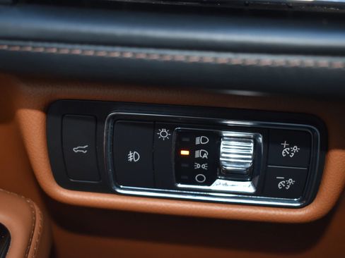 Used 2020 Lincoln Aviator Black Label w/ Dynamic Handling Package image 27