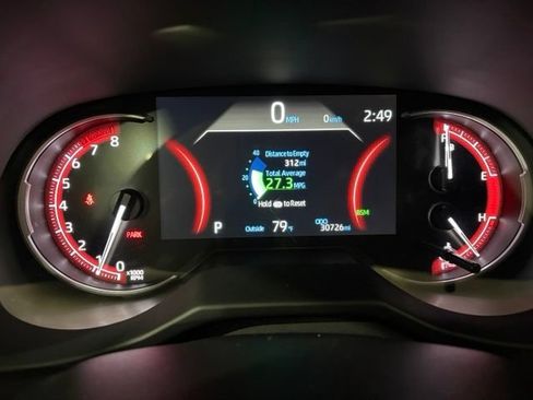 Used 2025 Toyota RAV4 XLE AWD/4WD image 17