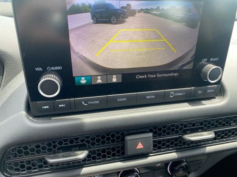 Used 2023 Honda HR-V LX image 23