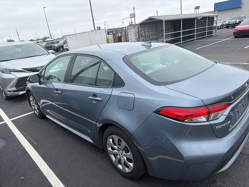 Used 2020 Toyota Corolla LE w/ Carpet Mat Package (TMS) image 4