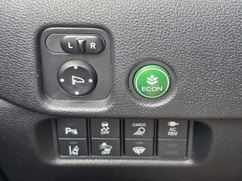 Used 2021 Honda Ridgeline RTL-E image 11