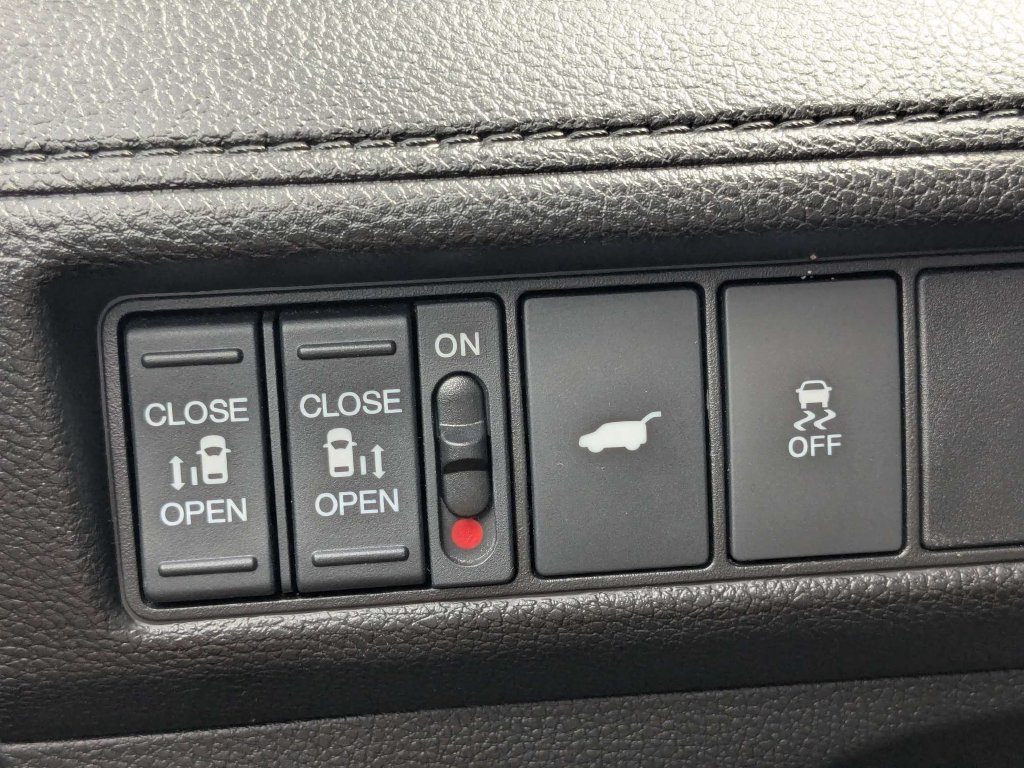Used 2025 Honda Odyssey EX-L image 30