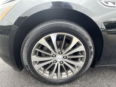 Certified 2019 Buick LaCrosse Essence w/ Sun and Shade Package image 33