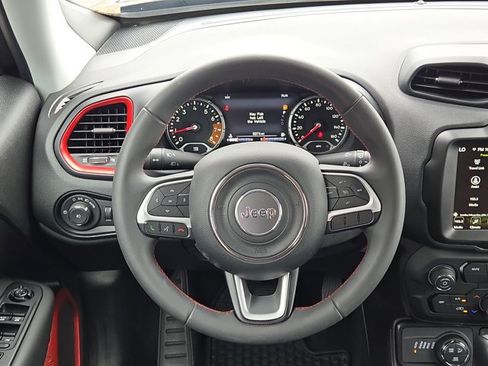 Used 2023 Jeep Renegade Trailhawk AWD/4WD image 72