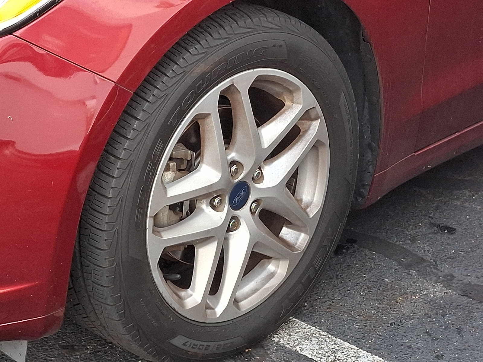 Used 2016 Ford Fusion SE FWD image 4