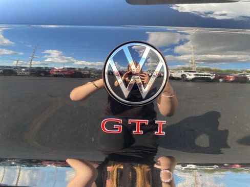 New 2025 Volkswagen GTI SE FWD image 10