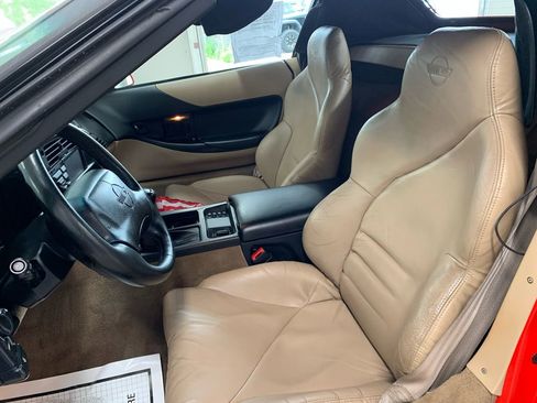 Used 1996 Chevrolet Corvette Convertible image 29