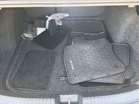 Used 2022 Volkswagen Jetta Sport image 34