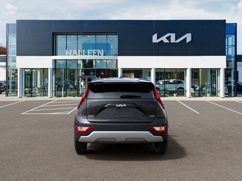 New 2026 Kia Niro LX FWD image 5